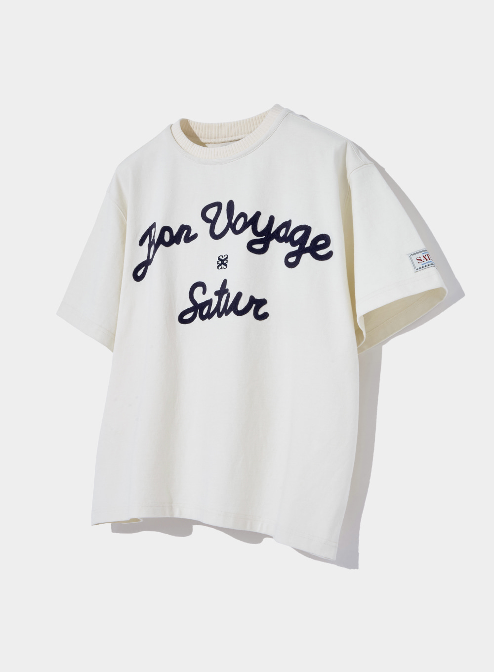 [6월 19일 예약배송] Satur Logo Voyage T-Shirt - Resort Ivory